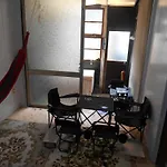 駅徒歩5分どこへも大阪駅へ直結どこへもすぐの大型庭付glampinghouse