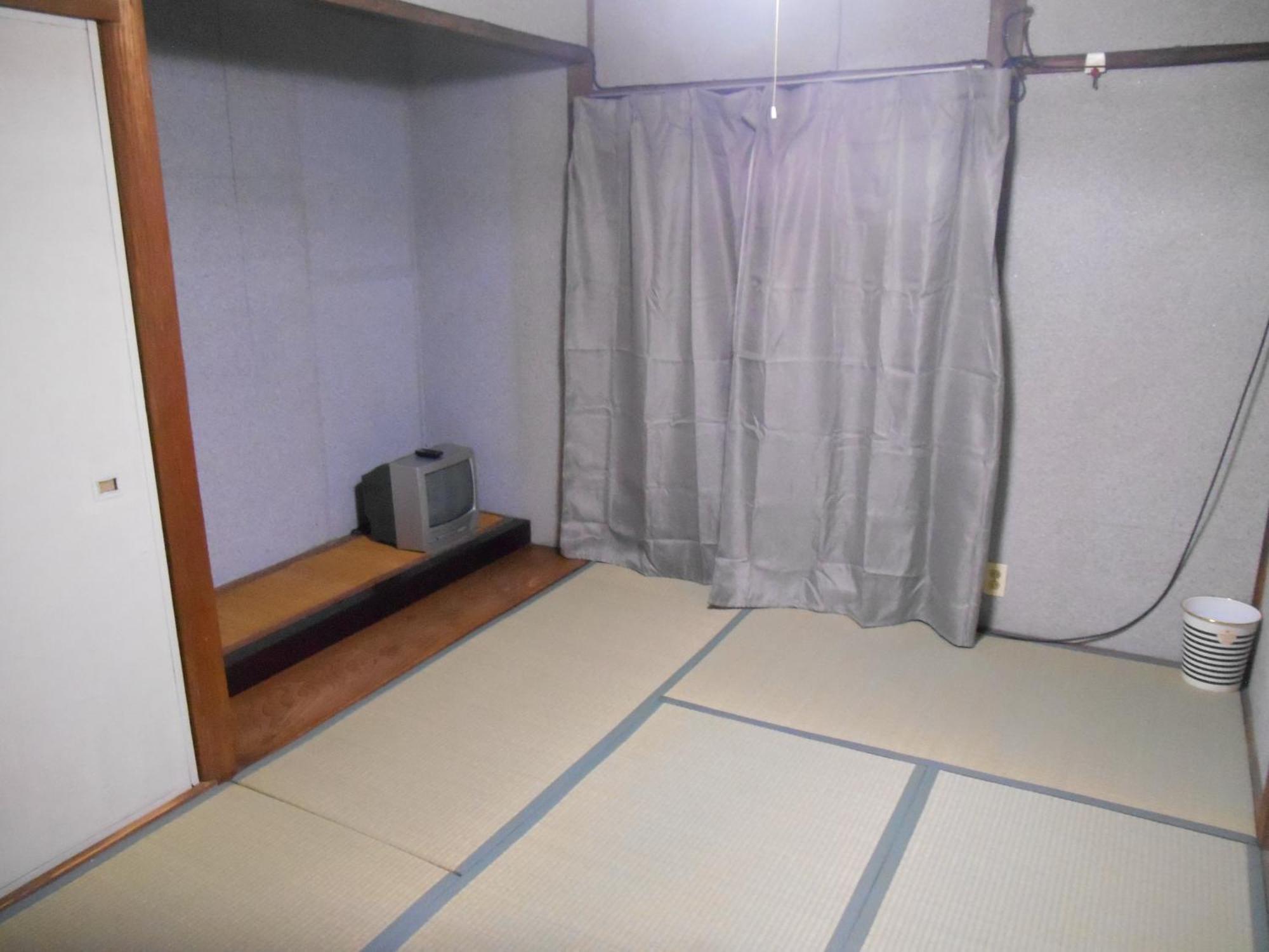駅徒歩5分どこへも大阪駅へ直結どこへもすぐの大型庭付glampinghouse *