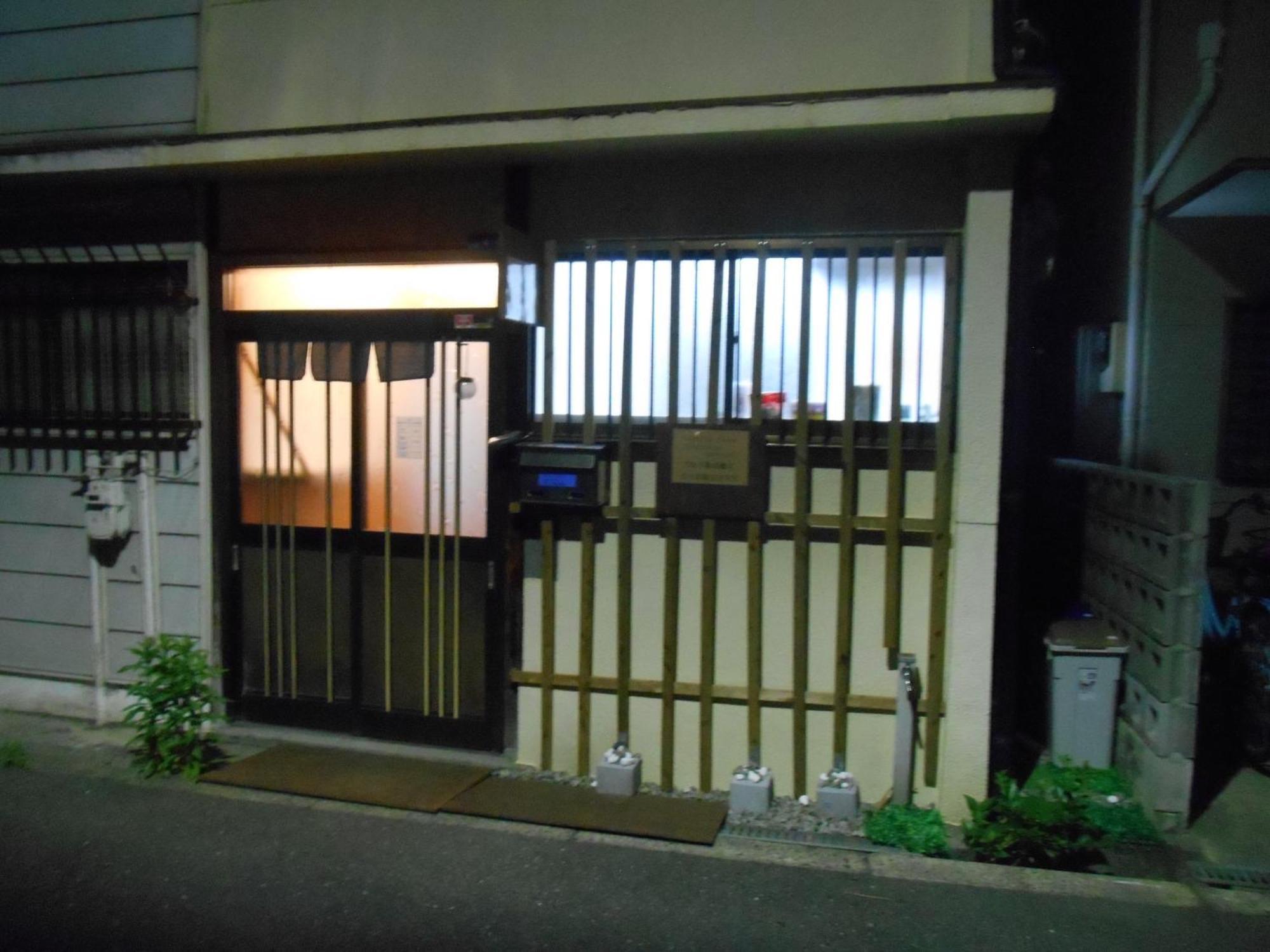 駅徒歩5分どこへも大阪駅へ直結どこへもすぐの大型庭付glampinghouse Apartment Osaka