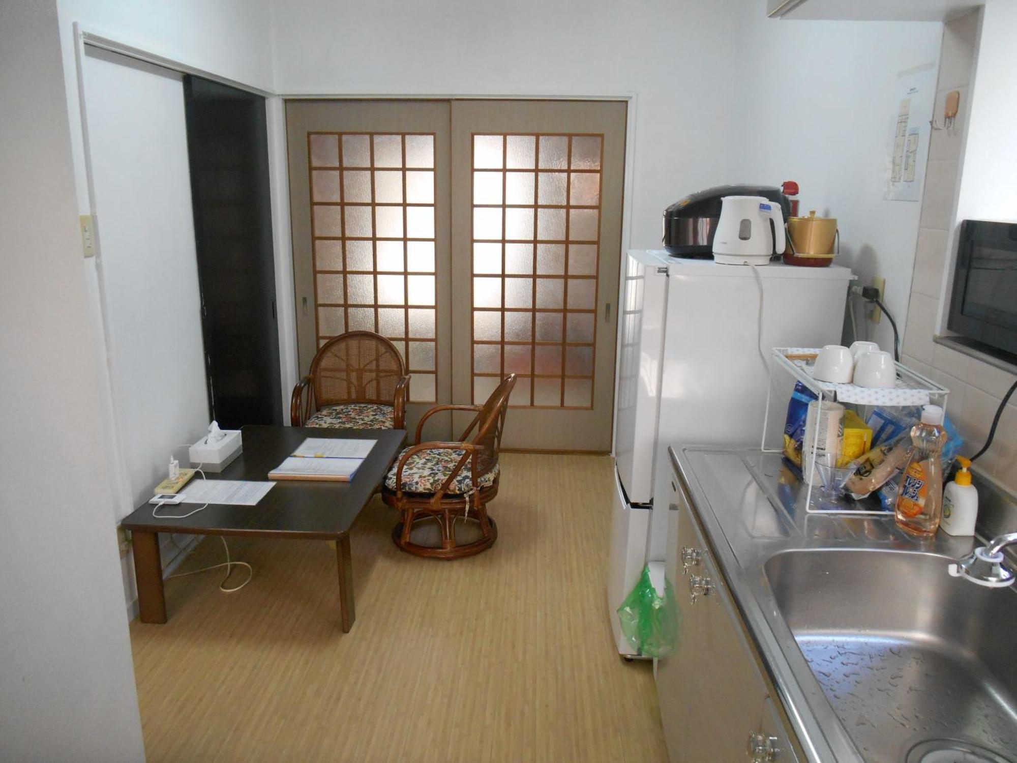 駅徒歩5分どこへも大阪駅へ直結どこへもすぐの大型庭付glampinghouse *